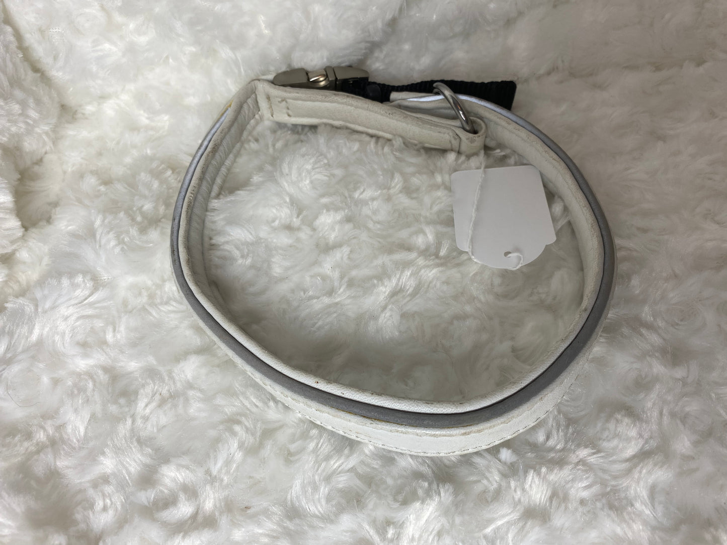 Dog collar with reflector
