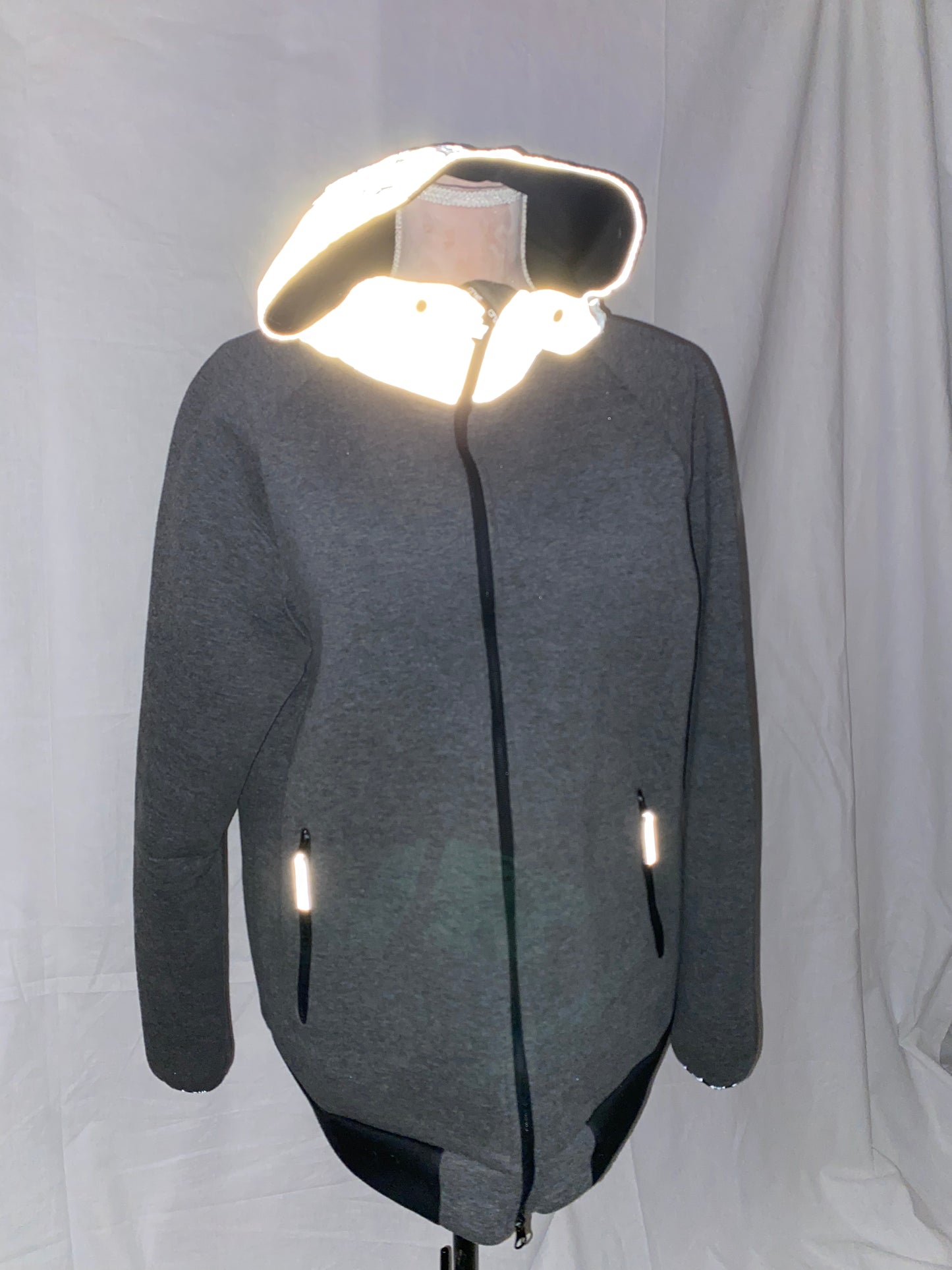 Hoodie with hood in reflective fabric | CRW