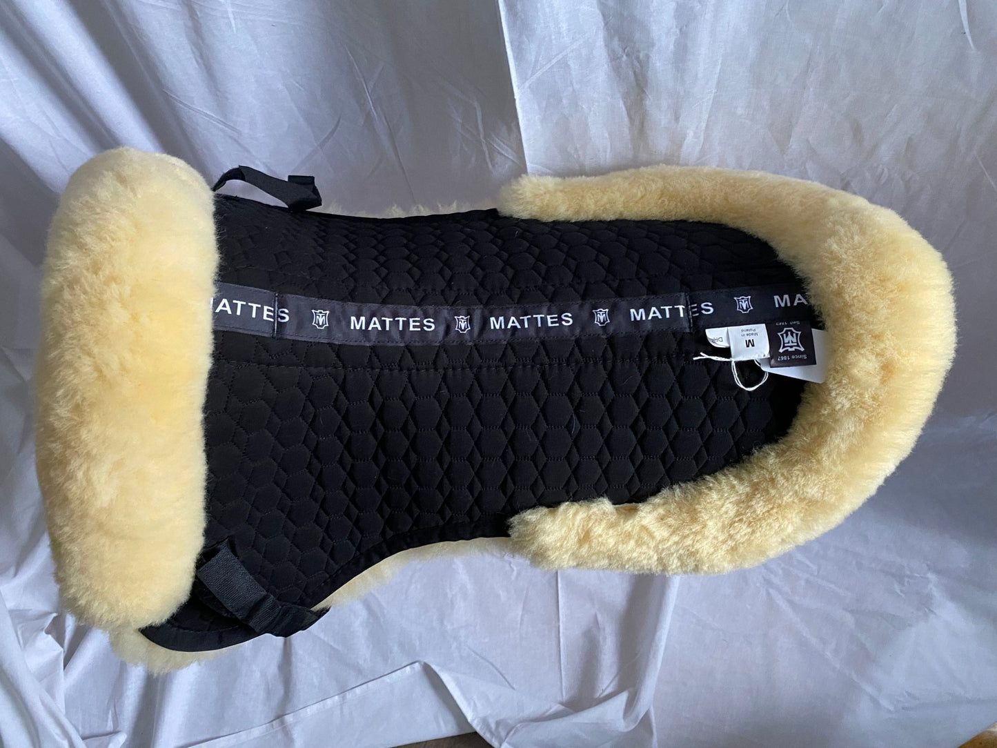 Fårskinnspad Dressyr | Mattes - Equi ReUse Sweden AB