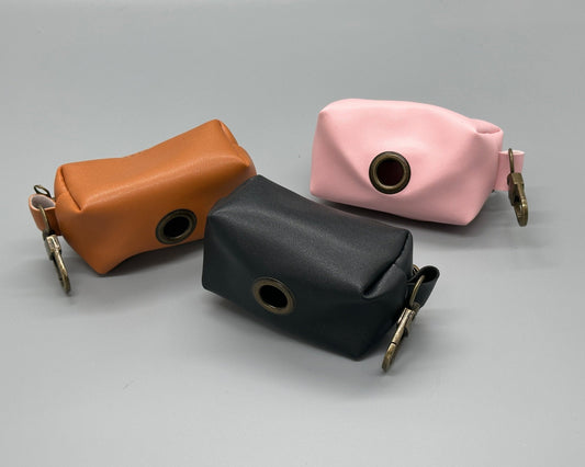 Hållare för hundbajspåsar - Hållare för bajspåsar - Equi ReUse Sweden AB