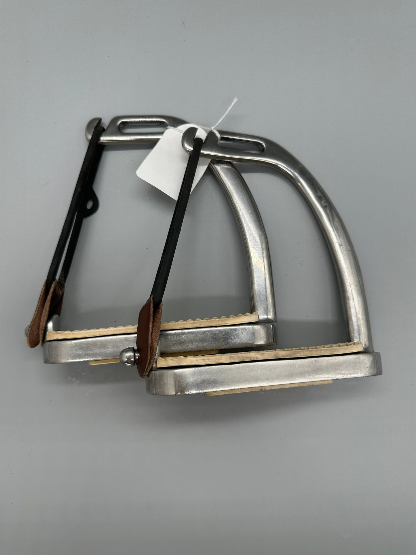 Stigbyglar m gummiband | Dam - Stigbyglar - Equi ReUse Sweden AB