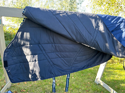 Stalltäcke | 140 | Horseware Rambo Stable Plus Vari-Layer 450g