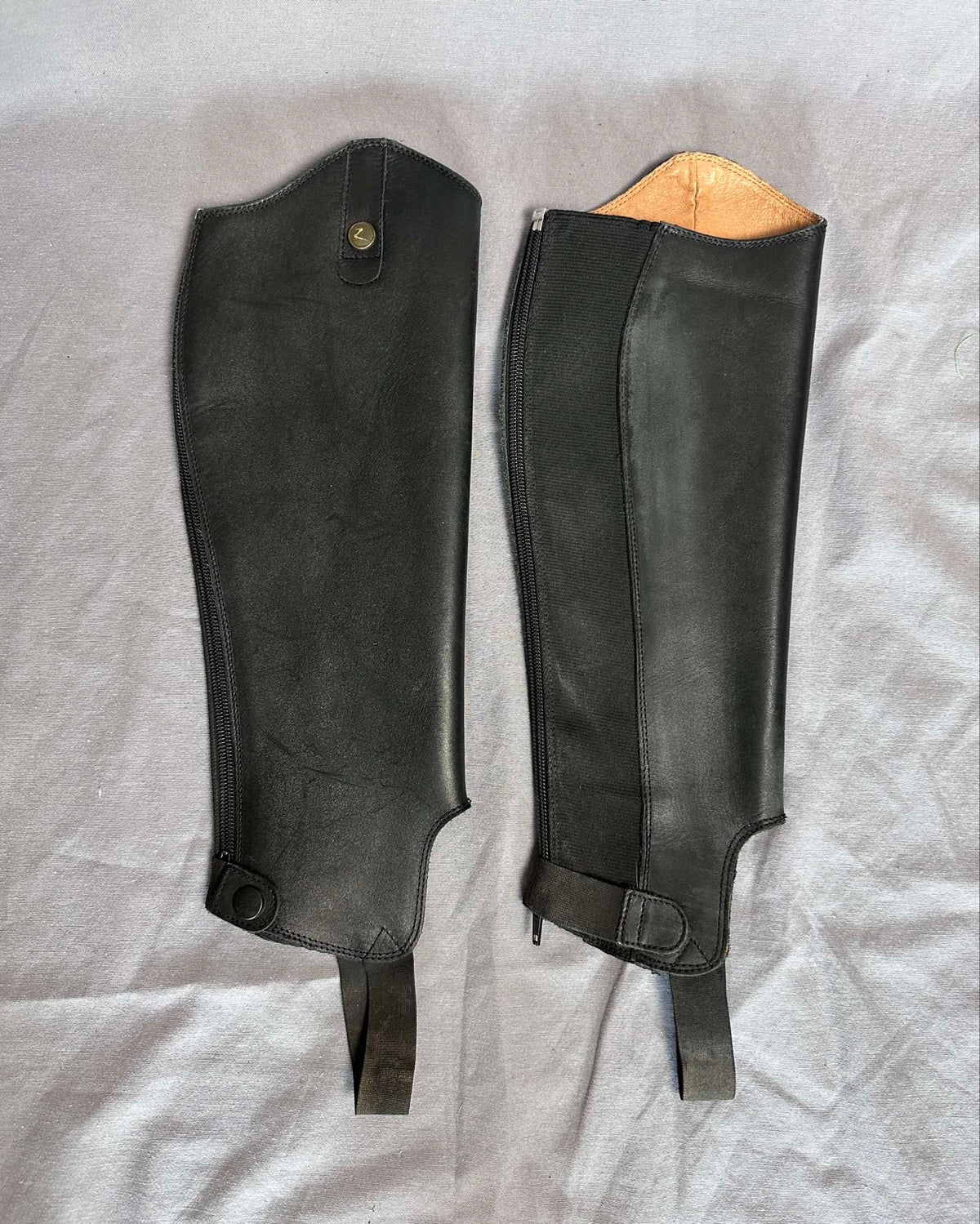 Svart Shortchaps läder