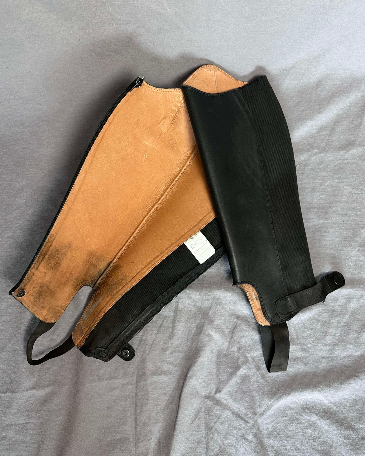 Svart Shortchaps läder