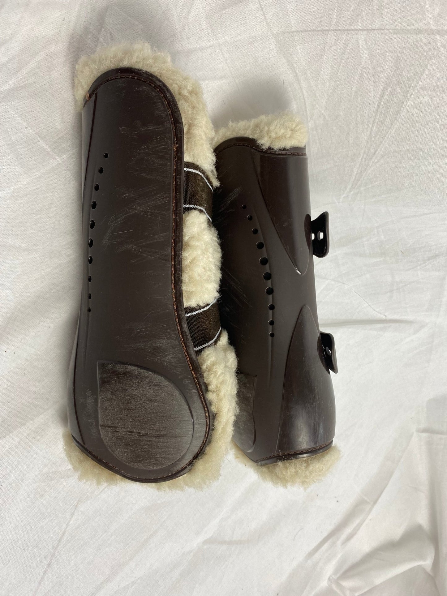 Benskydd med ull | Trinity - Equi ReUse Sweden AB