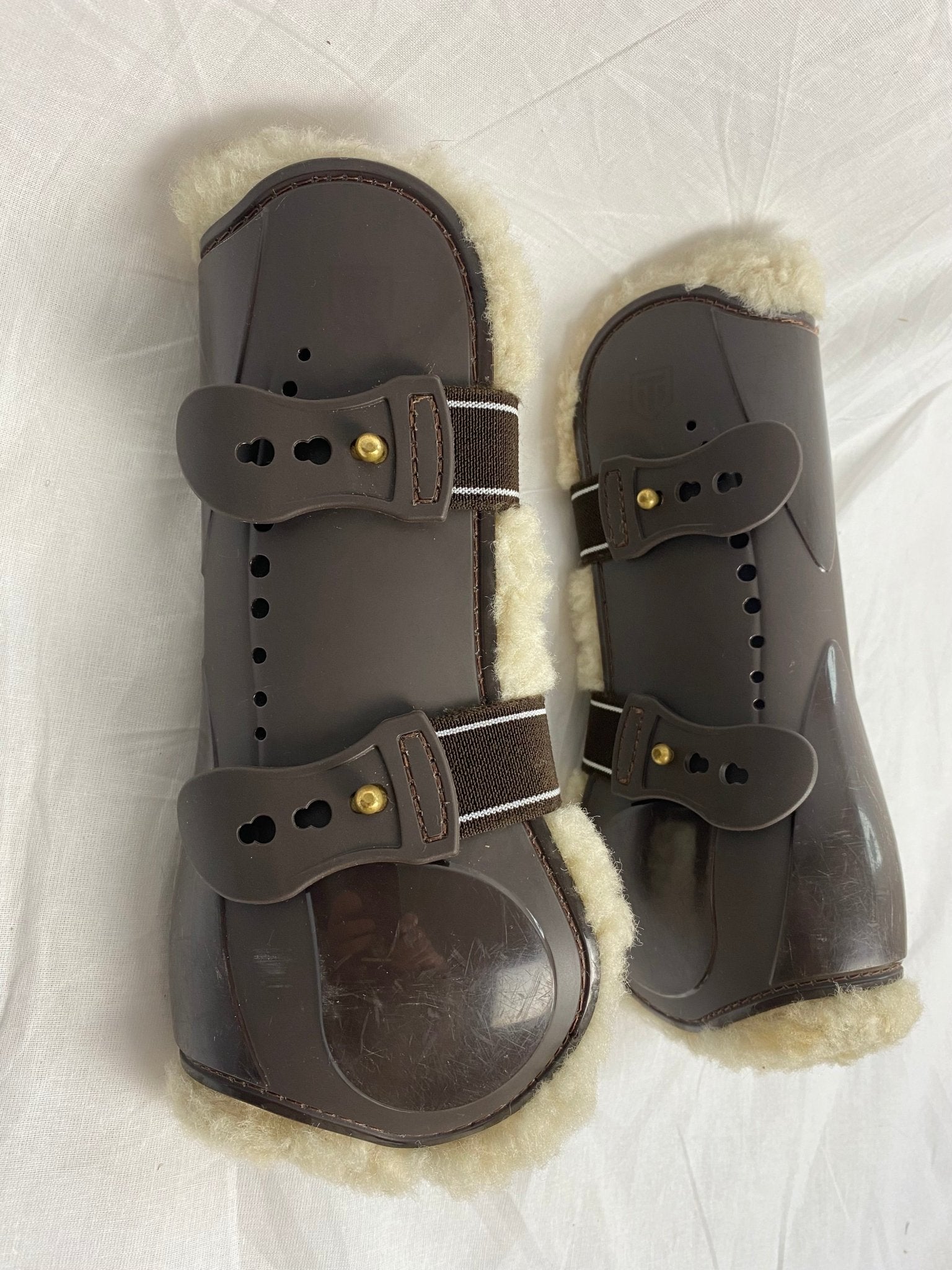 Benskydd med ull | Trinity - Equi ReUse Sweden AB