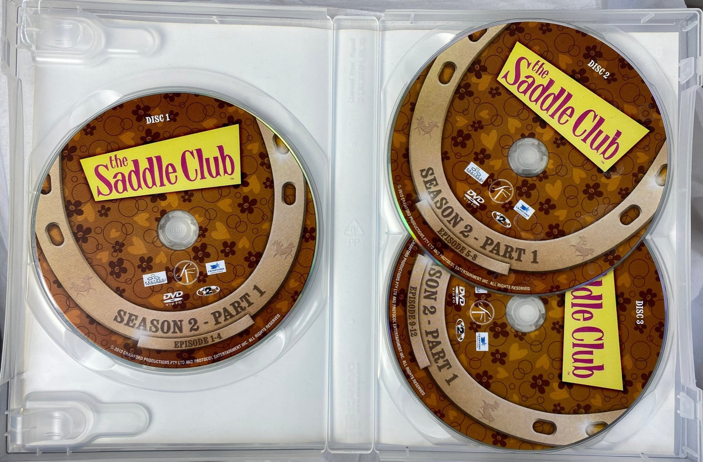 DVD - serie Stallkompisar Säsong 2 Del 1 - Equi ReUse Sweden AB