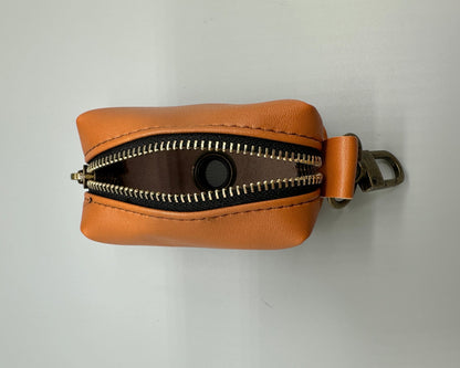 Hållare för hundbajspåsar - Hållare för bajspåsar - Equi ReUse Sweden AB