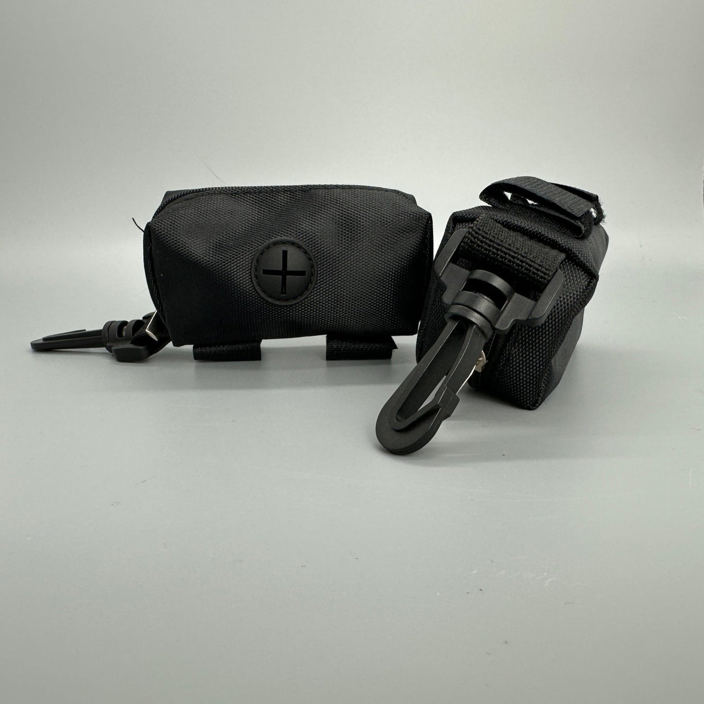 Hållare för hundbajspåsar - Hållare för bajspåsar - Equi ReUse Sweden AB