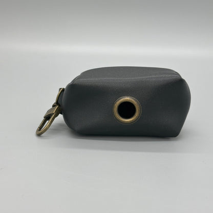 Hållare för hundbajspåsar - Hållare för bajspåsar - Equi ReUse Sweden AB