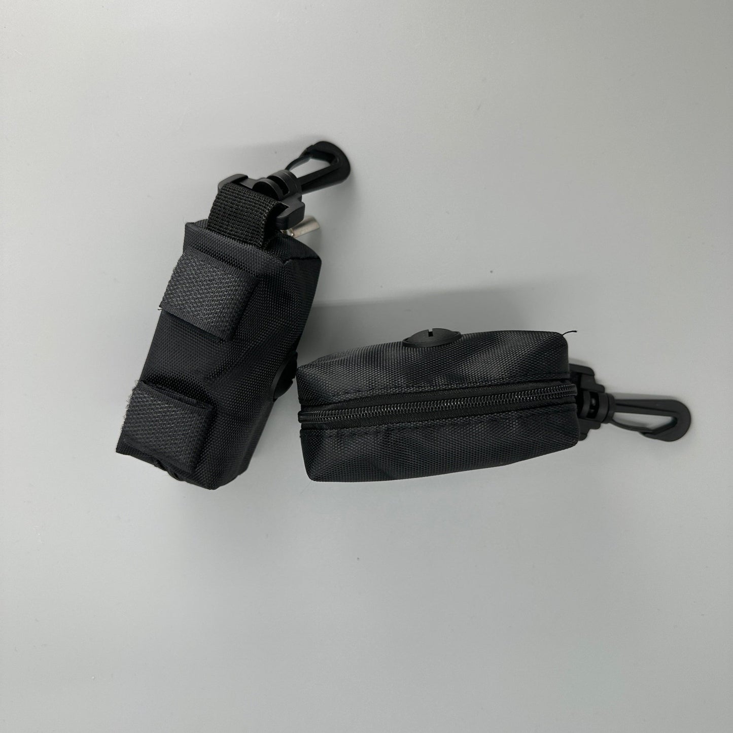 Hållare för hundbajspåsar - Hållare för bajspåsar - Equi ReUse Sweden AB