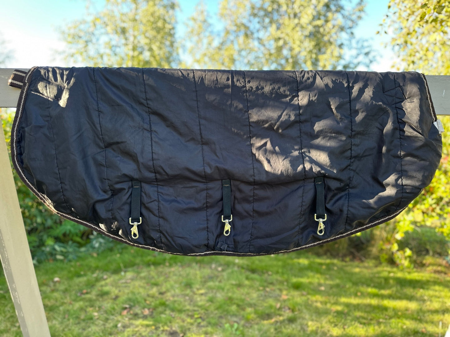 Halstäcke ca 100g | M | Biltema - Equi ReUse Sweden AB