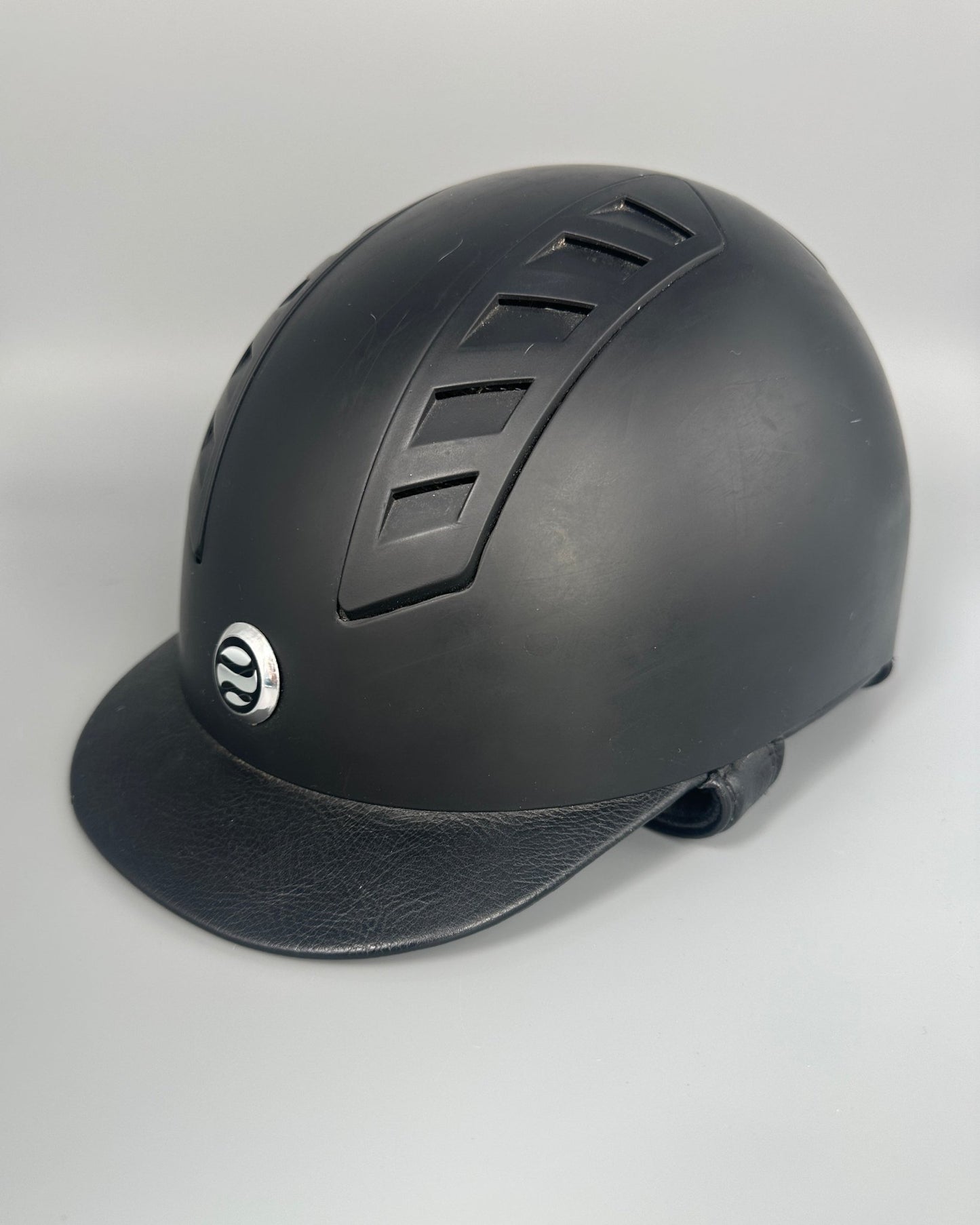 Ridhjälm | 57 | Back on Track EQ3 - Equi ReUse Sweden AB