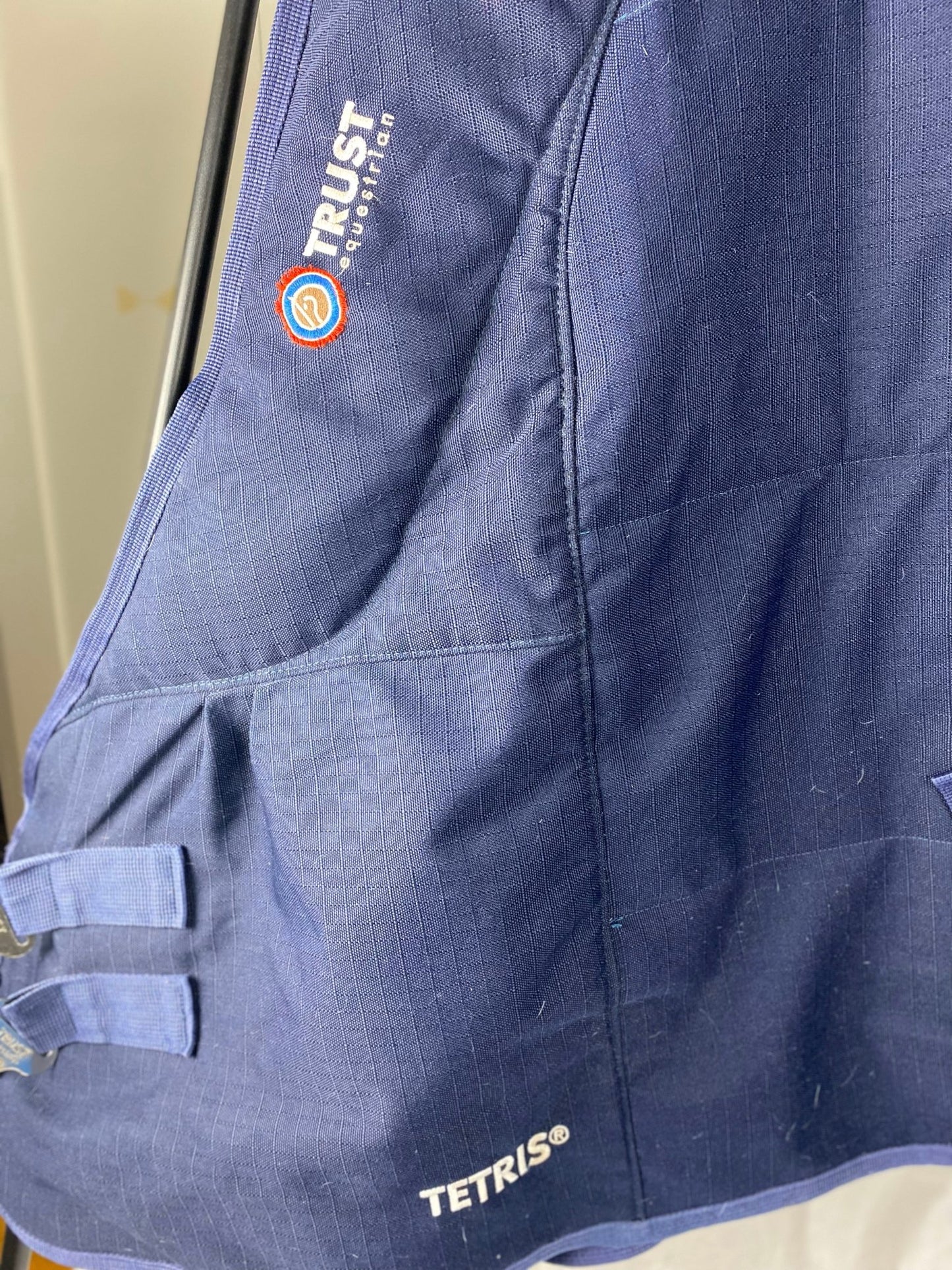 Stalltäcke 150g | 135 | Trust Tetris - Equi ReUse Sweden AB