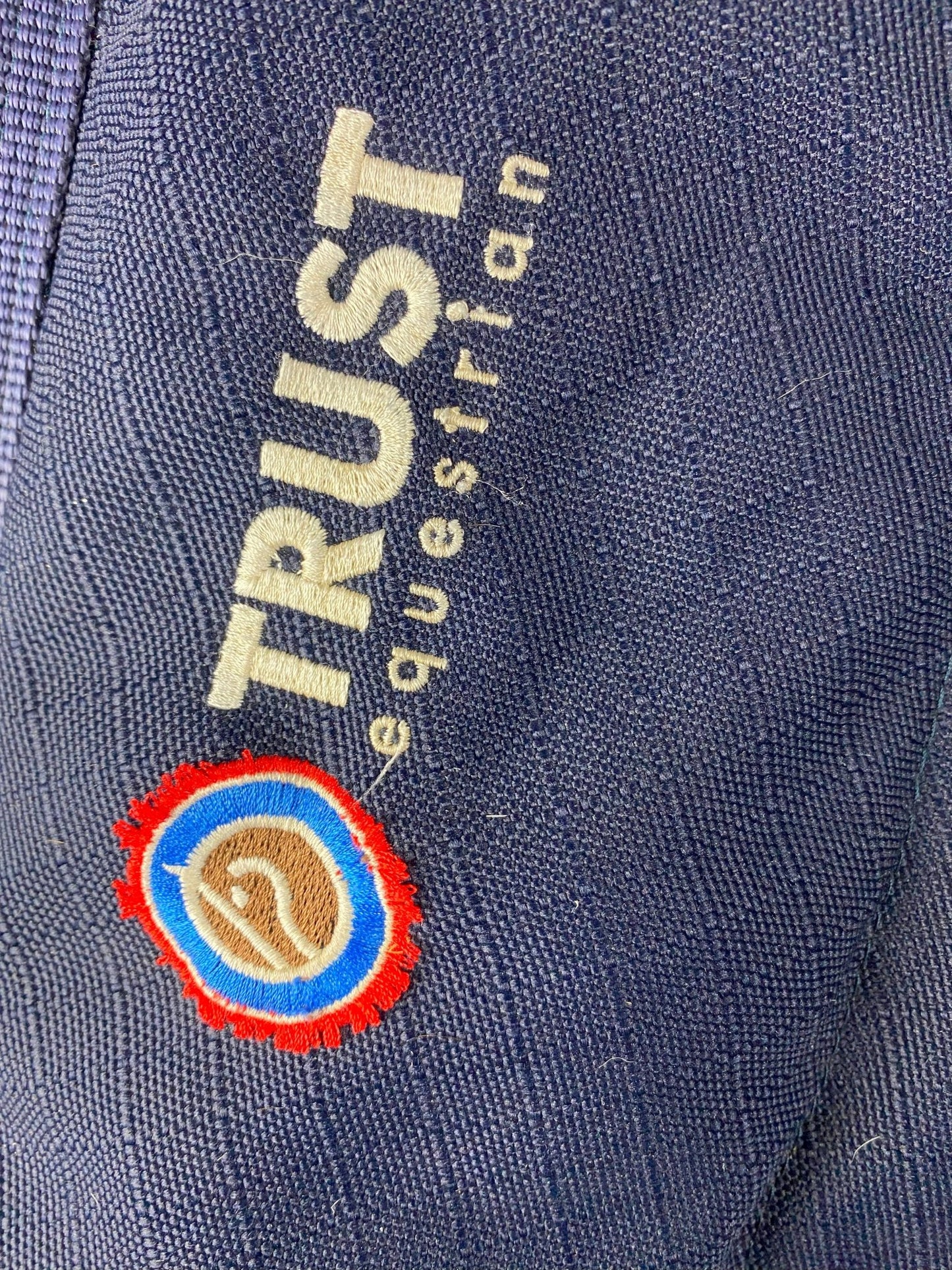 Stalltäcke 150g | 135 | Trust Tetris - Equi ReUse Sweden AB