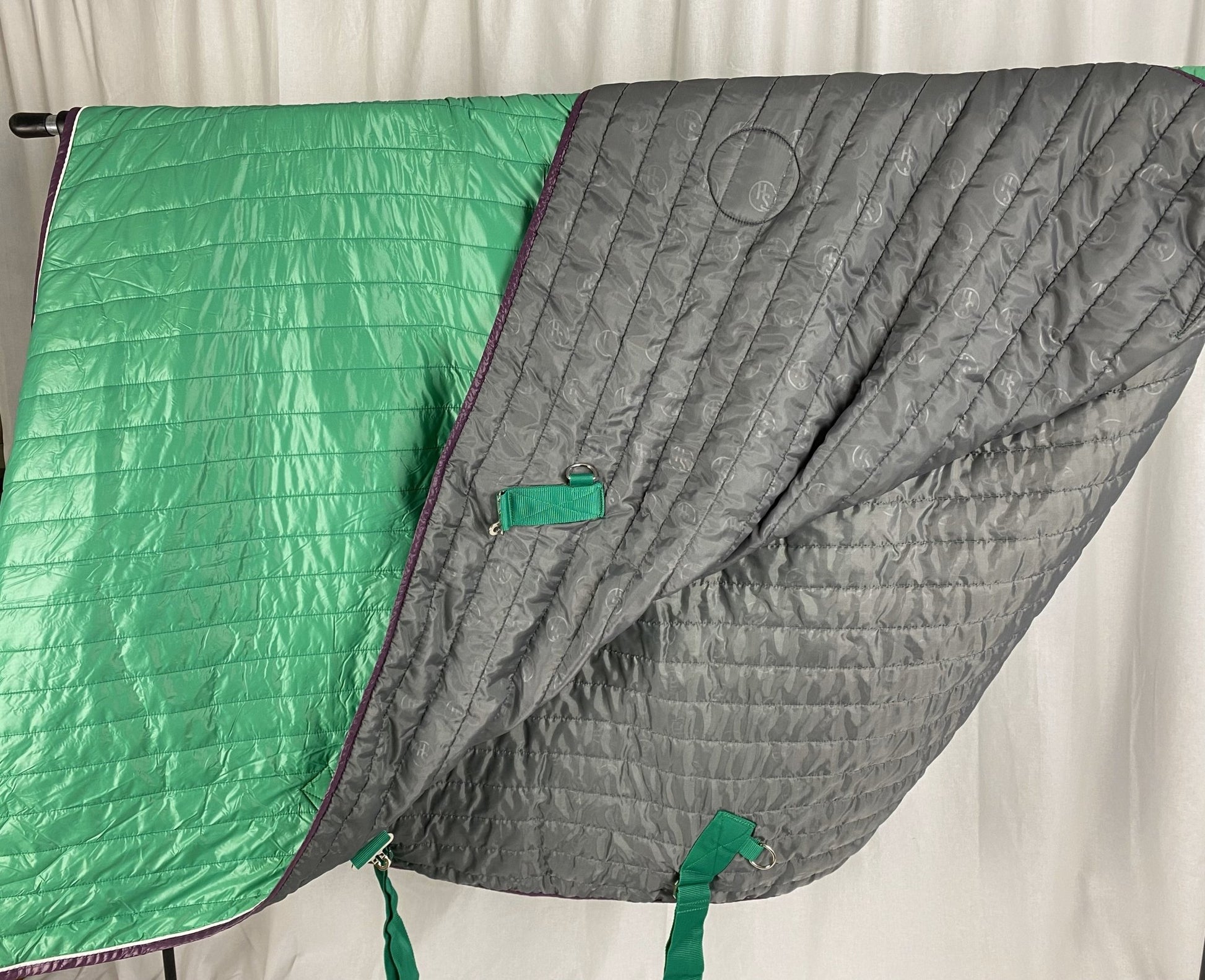 Stalltäcke 160g | 135 | Hansbo Sport - Equi ReUse Sweden AB