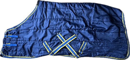 Stalltäcke 220g | 135 | - Stall - & transporttäcke - Equi ReUse Sweden AB