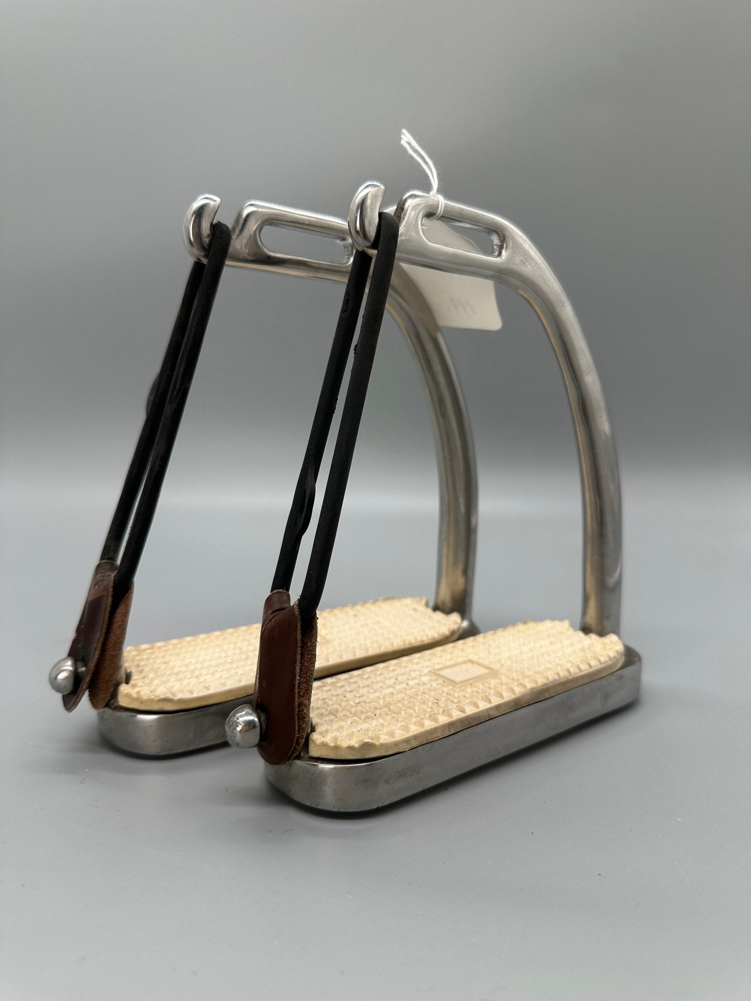 Stigbyglar m gummiband | Dam - Stigbyglar - Equi ReUse Sweden AB