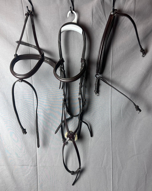 Träns med tre nosgrimmor | Full | Globus - Träns - Equi ReUse Sweden AB