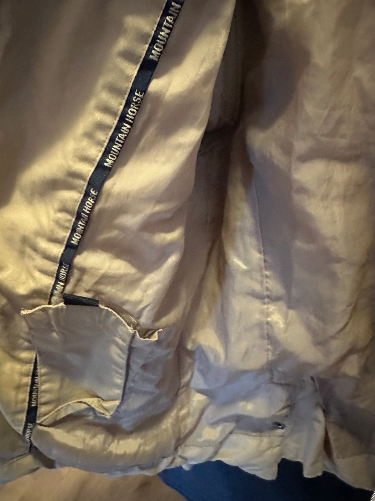 Tunnfodrad Jacka/ väst | XS | Mountain Horse - Jackor & Kappor - Equi ReUse Sweden AB