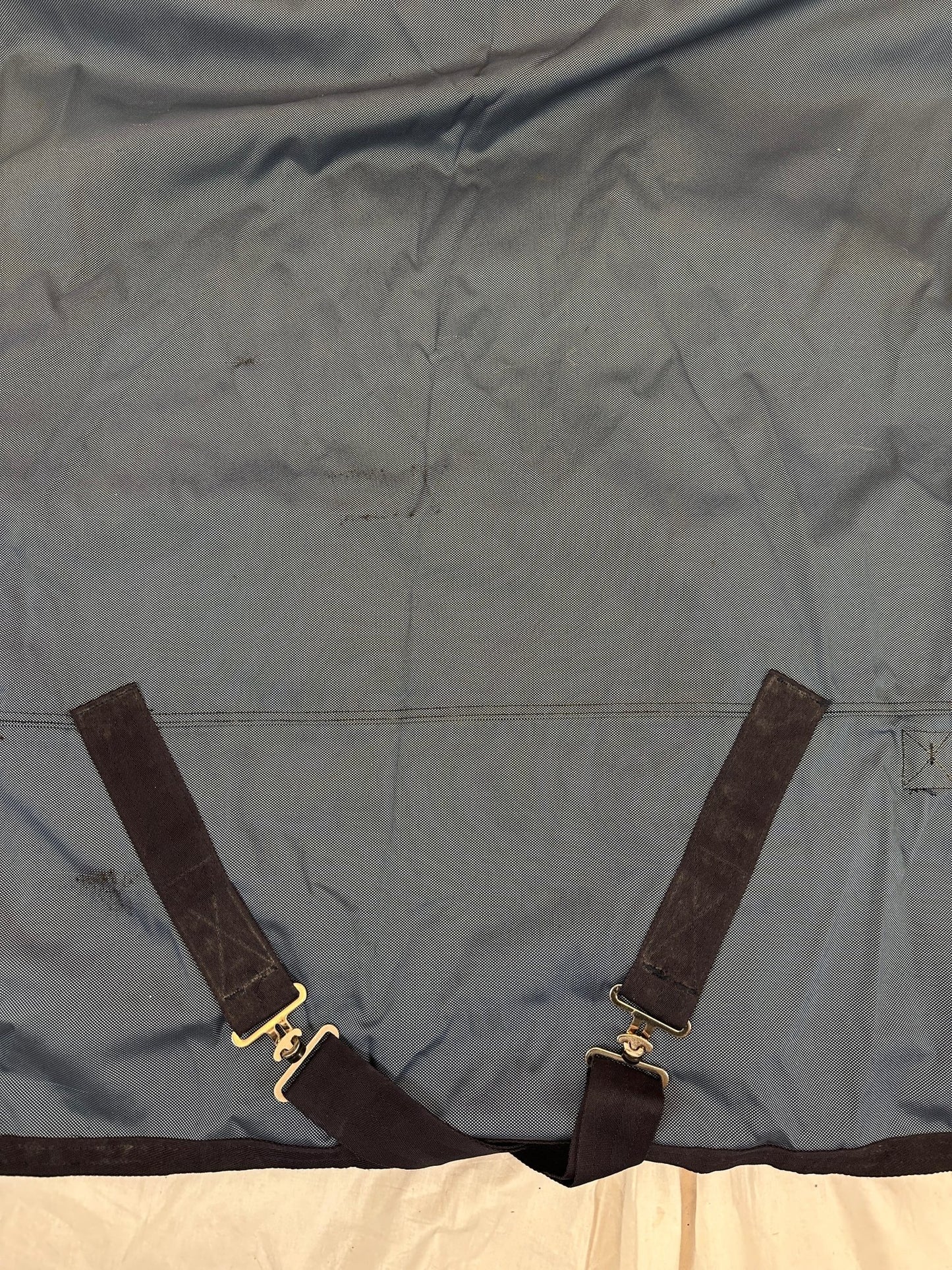 Utetäcke 100g | 135 | Shires Typhoon - Equi ReUse Sweden AB