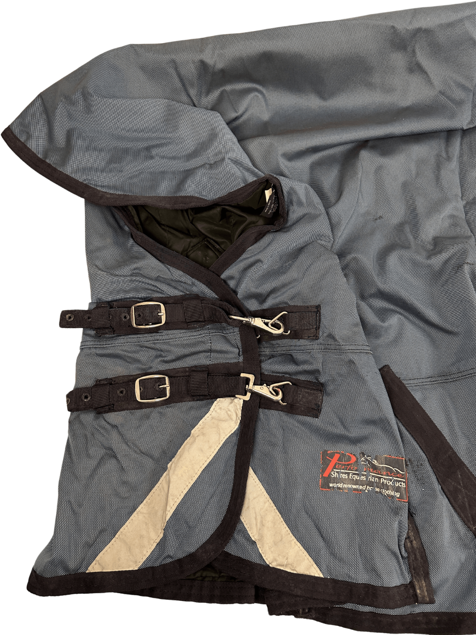 Utetäcke 100g | 135 | Shires Typhoon - Equi ReUse Sweden AB