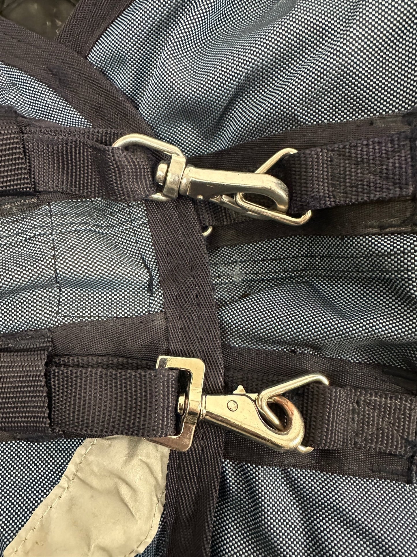 Utetäcke 100g | 135 | Shires Typhoon - Equi ReUse Sweden AB